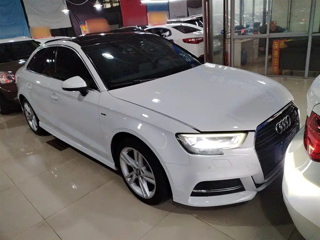 Audi A3 2019 Limousine 35 TFSI Fashion Type National V купить на сайте DeffCars
