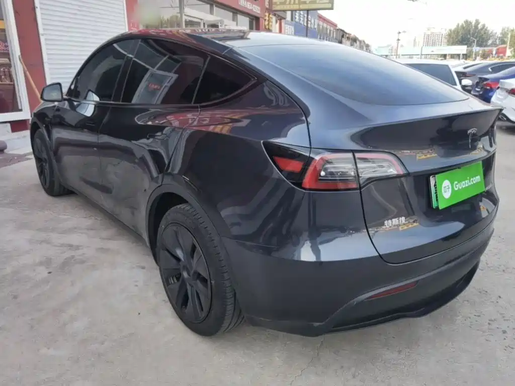 Model Y 2024 rear-wheel drive version купить на сайте DeffCars