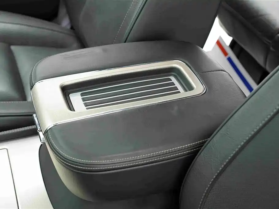 ESCALADE 2013 6.2L ESV Platinum Edition Extended Type купить на сайте DeffCars