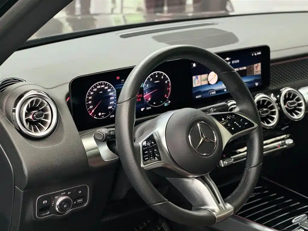 Mercedes-Benz GLB 2024 GLB 220 Fashion Model купить на сайте DeffCars