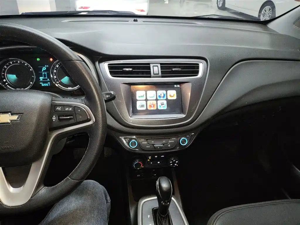 LeFeng RV 2016 1.5L automatic fun version купить на сайте DeffCars