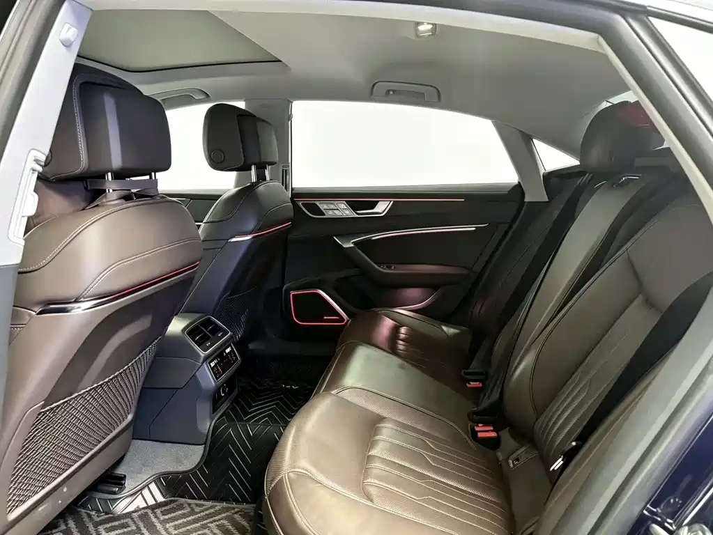 Audi A7L 2022 55 TFSI quattro S-line Zhiyuan type liquid crystal package купить на сайте DeffCars
