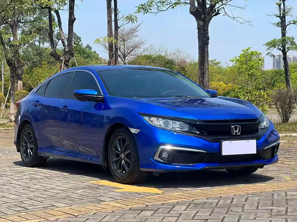 Civic 2019 220TURBO CVT Dynamic Edition National V купить на сайте DeffCars