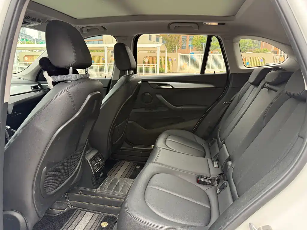 BMW X1 2019 sDrive20Li Leading Model купить на сайте DeffCars