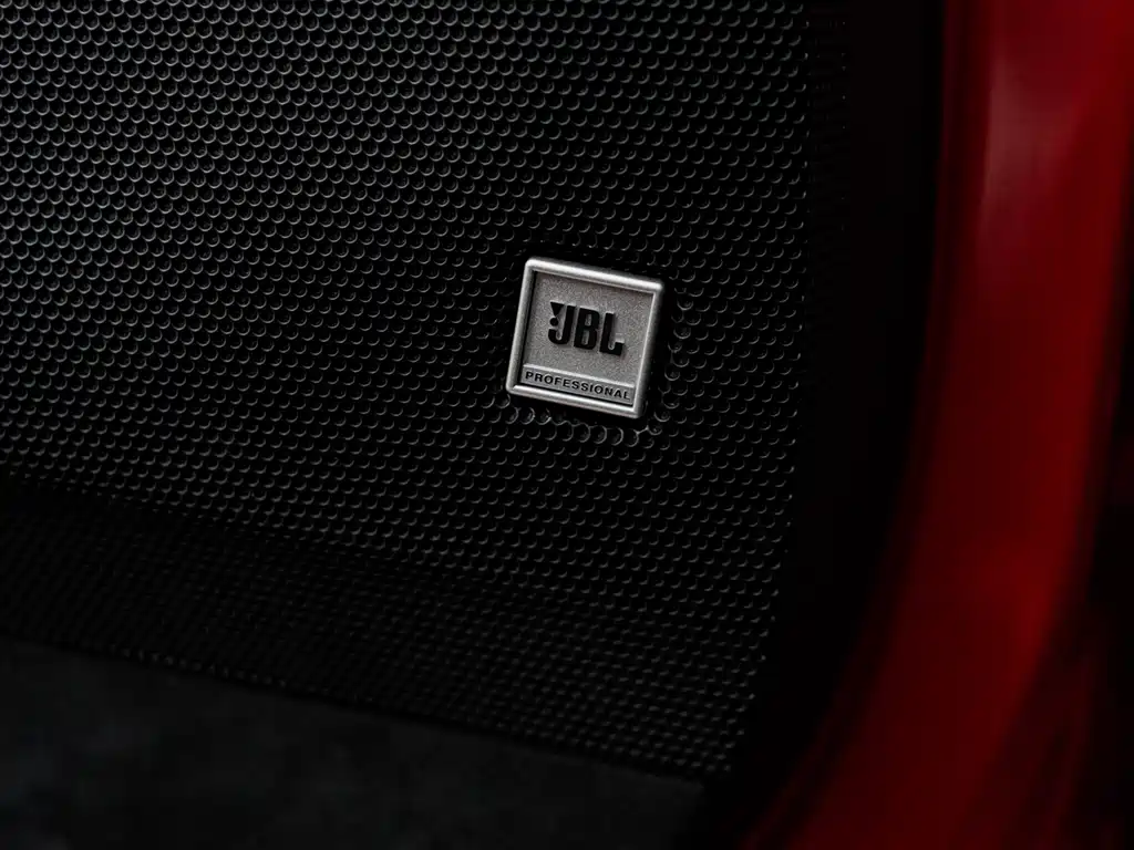 SF90 2020 3.9T V8 Stradale купить на сайте DeffCars