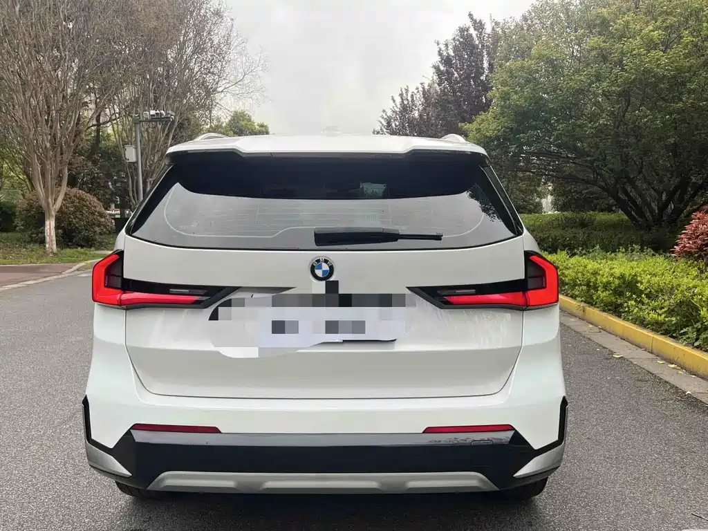 BMW X1 2024 sDrive25Li X Design Package купить на сайте DeffCars