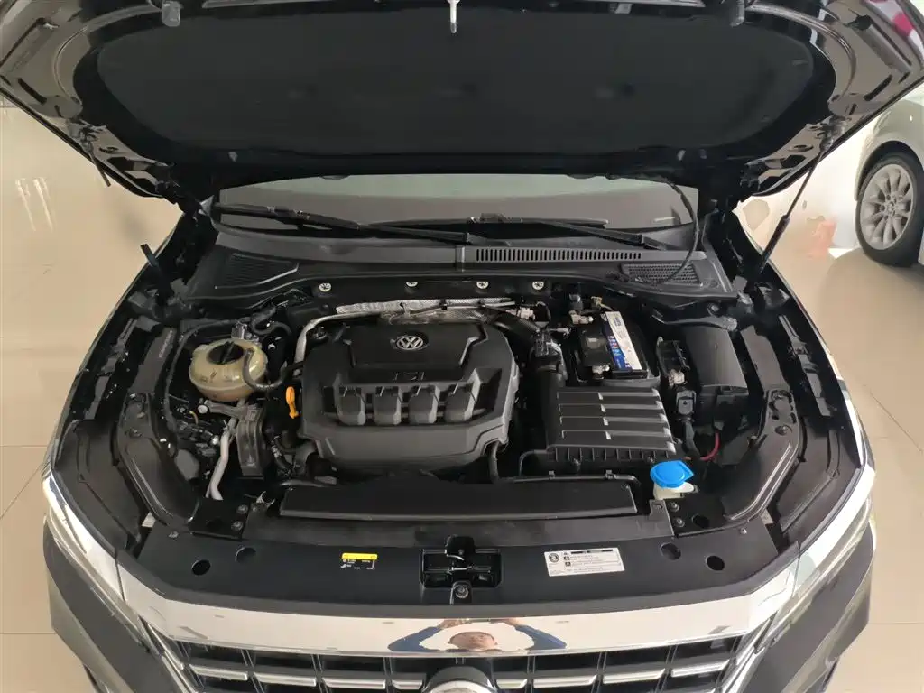 Passat 2019 330TSI Elite Edition National VI купить на сайте DeffCars