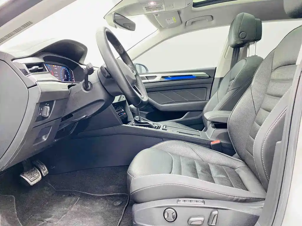 FAW-Volkswagen CC 2023 Hunting Vehicle 380TSI Hunting Heart Edition купить на сайте DeffCars