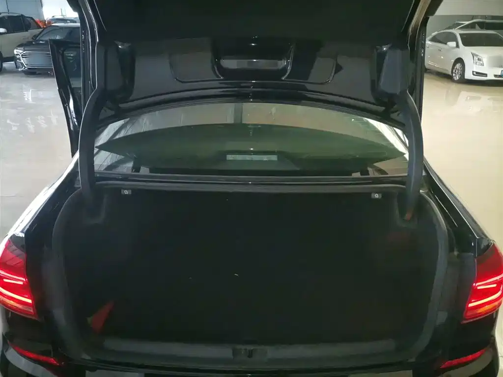 Passat 2017 330TSI DSG Premium Edition купить на сайте DeffCars