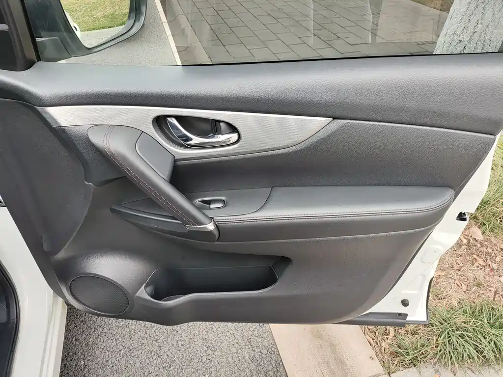 Qashqai 2022 2.0L CVT XV Prem Deluxe Edition купить на сайте DeffCars