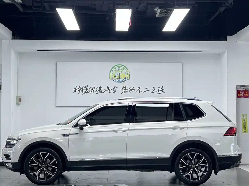 Tiguan L 2018 330TSI automatic two-wheel drive flagship version купить на сайте DeffCars