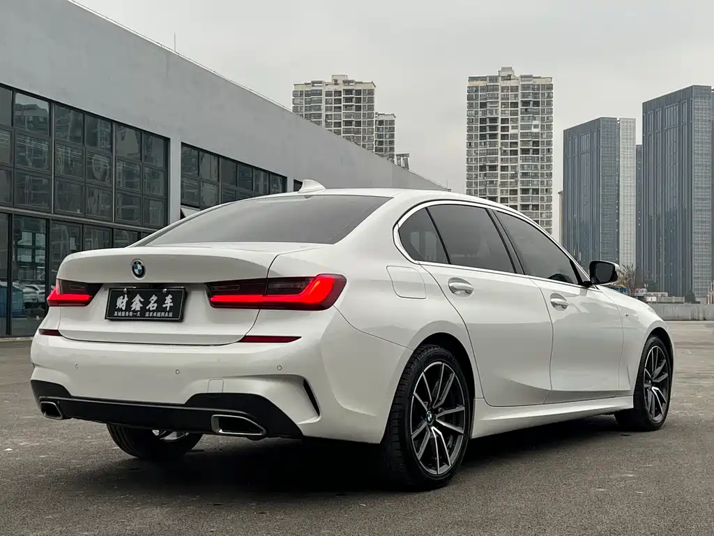 BMW 3 Series 2022 320Li M Sports Package купить на сайте DeffCars