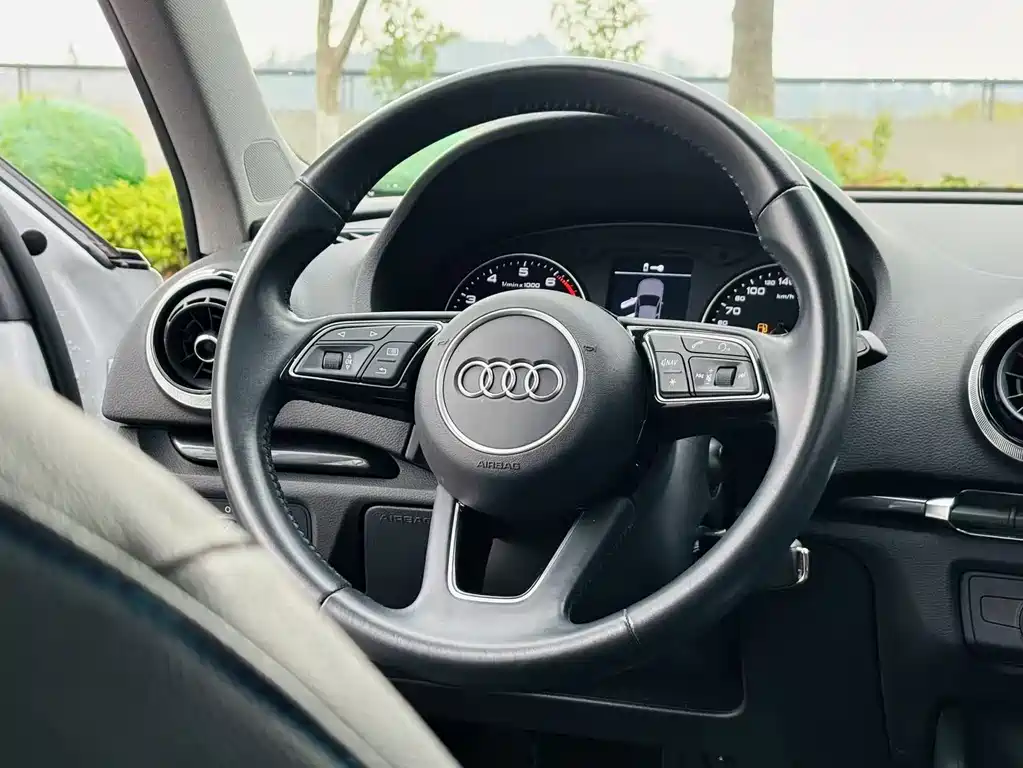 Audi A3 2018 30th anniversary model Sportback 35 TFSI fashionable model купить на сайте DeffCars