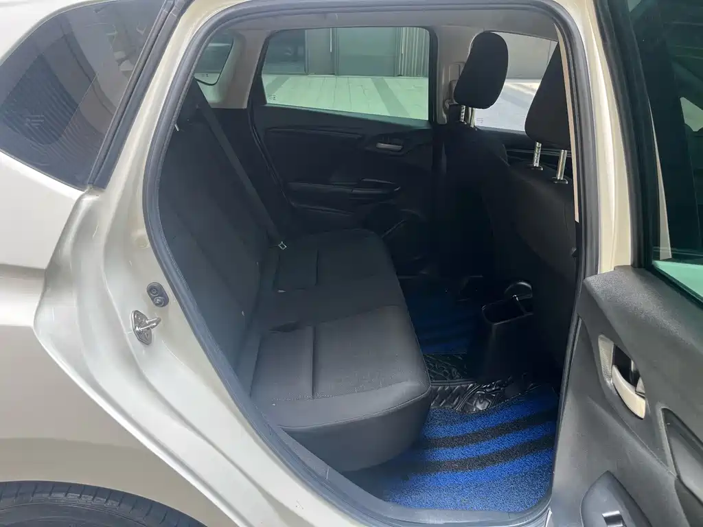 Fit 2016 1.5L LX CVT comfort model купить на сайте DeffCars