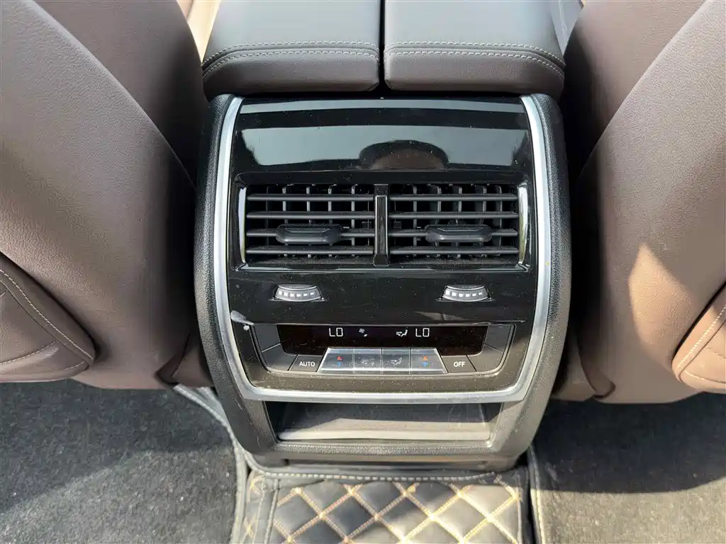 BMW X5 2022 facelift xDrive 40Li M sports package купить на сайте DeffCars