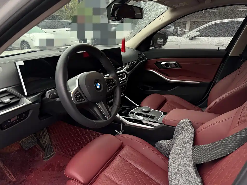 BMW 3 Series 2024 320Li M Sports Package купить на сайте DeffCars