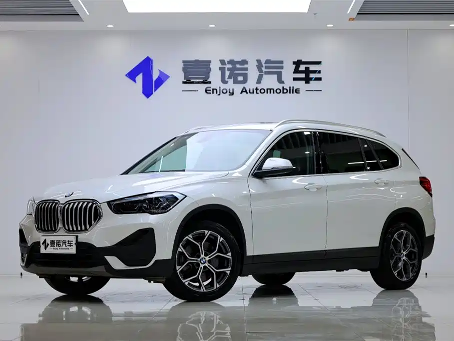 BMW X1 2021 sDrive25Li Leading Model купить на сайте DeffCars