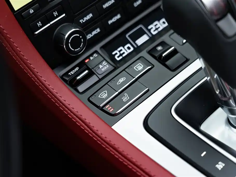 Porsche 718 2022 Spyder 2.0T купить на сайте DeffCars