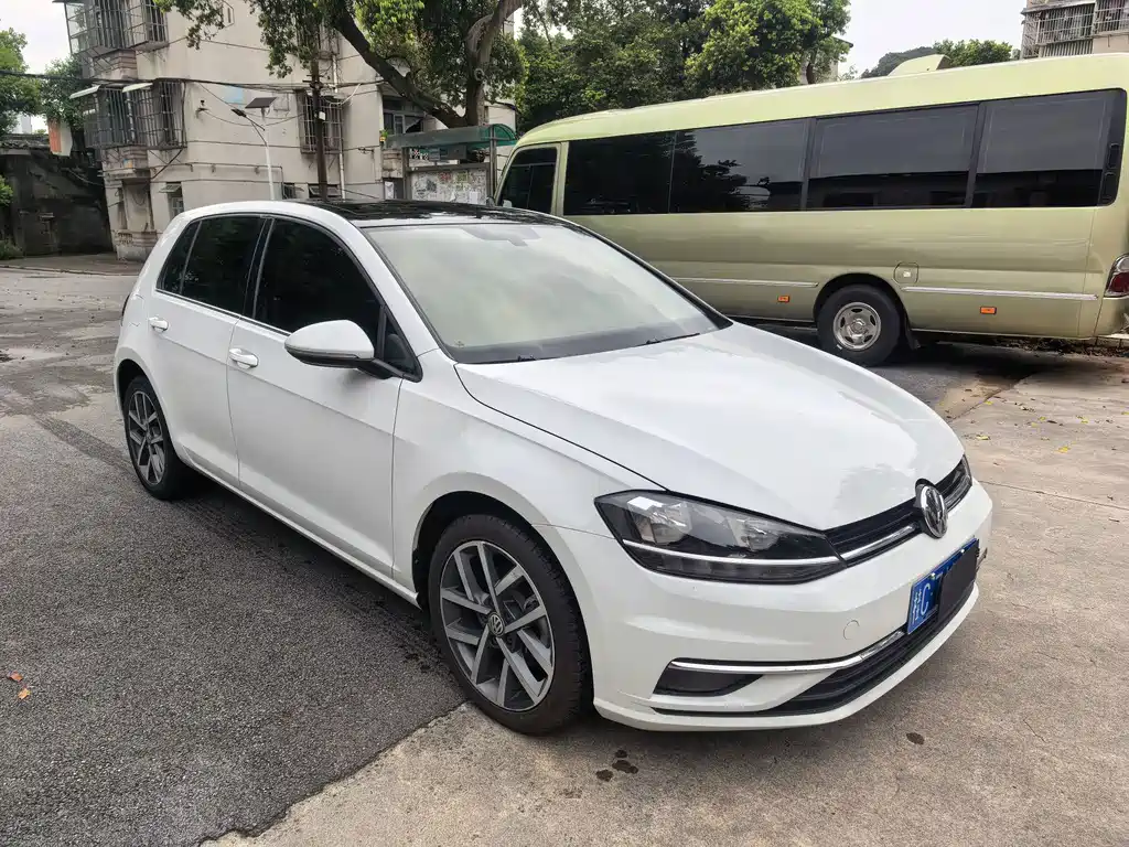 Golf 2020 Beloved Edition 280TSI DSG Comfort Type купить на сайте DeffCars