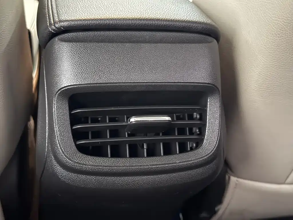 Yinglang 2018 15T Manual Enterprising Type National V купить на сайте DeffCars