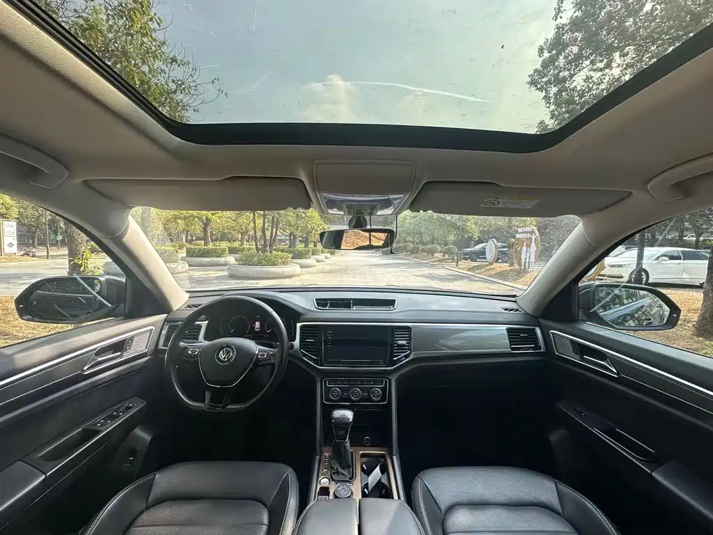 Touron 2020 530 V6 four-wheel drive luxury version National VI купить на сайте DeffCars