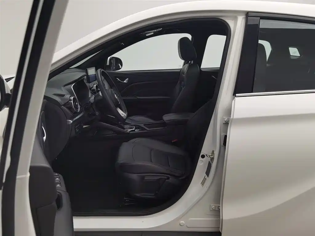 Fengguang 500 2022 model 1.5L CVT exclusive model купить на сайте DeffCars