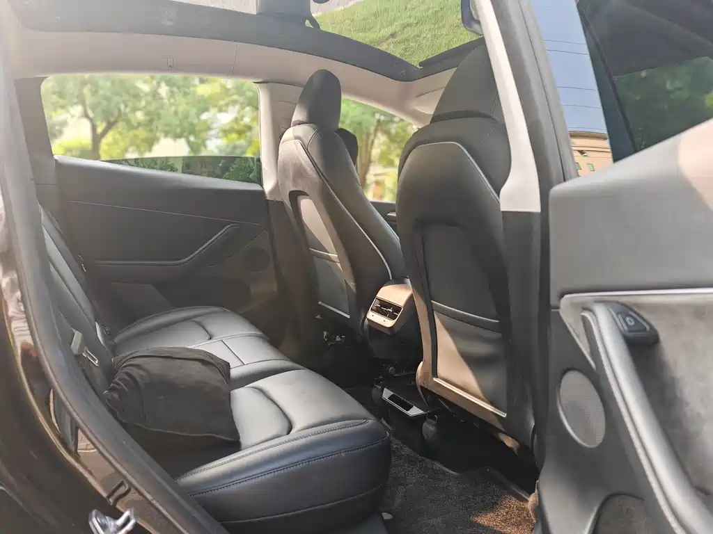 Model Y 2022 facelift rear-wheel drive version купить на сайте DeffCars