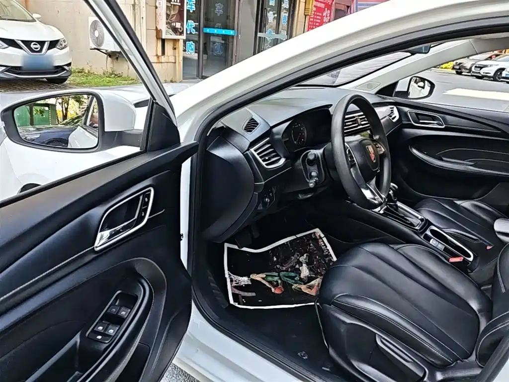 Roewe i5 2019 1.5L automatic 4G Internet Langham Edition купить на сайте DeffCars