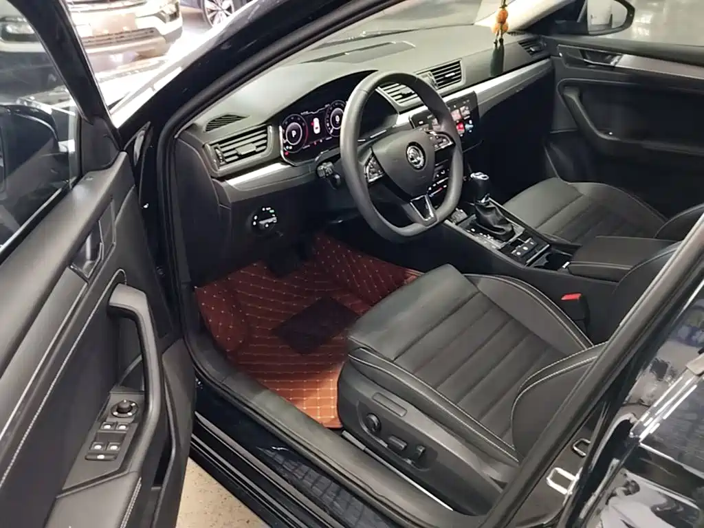 Superb 2023 facelift TSI280 DSG exclusive version купить на сайте DeffCars