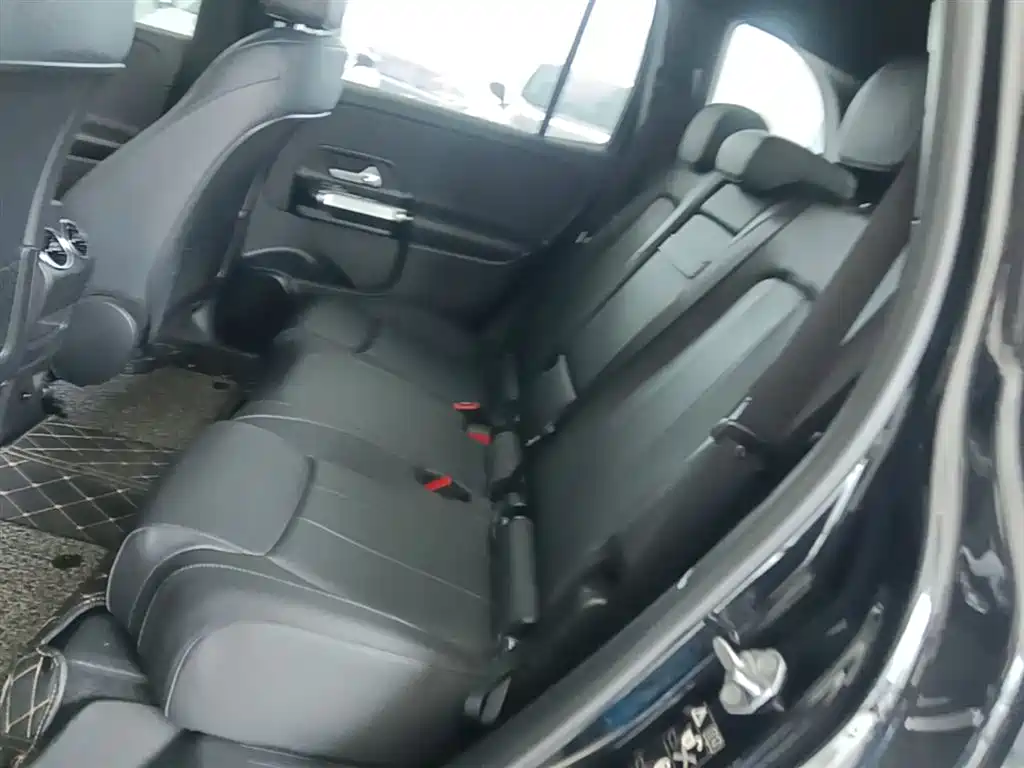 Mercedes-Benz GLB 2022 facelift version 2 GLB 200 dynamic version купить на сайте DeffCars