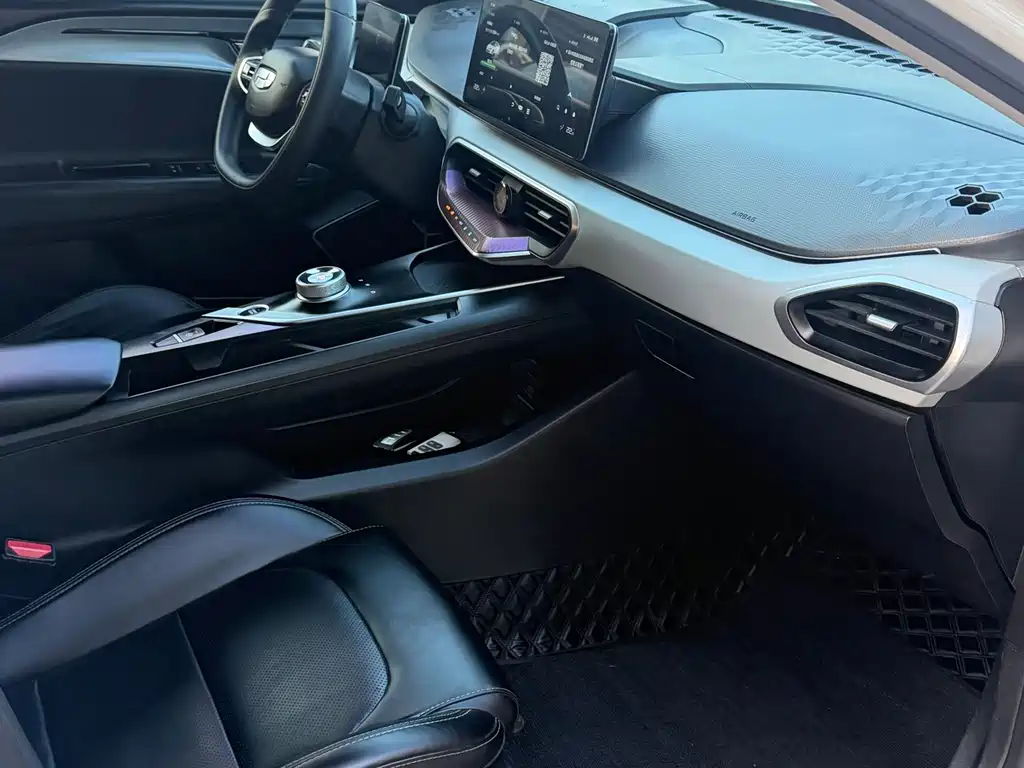 Geely Geometry A 2022 Pro 430KM Green Apple Plus купить на сайте DeffCars