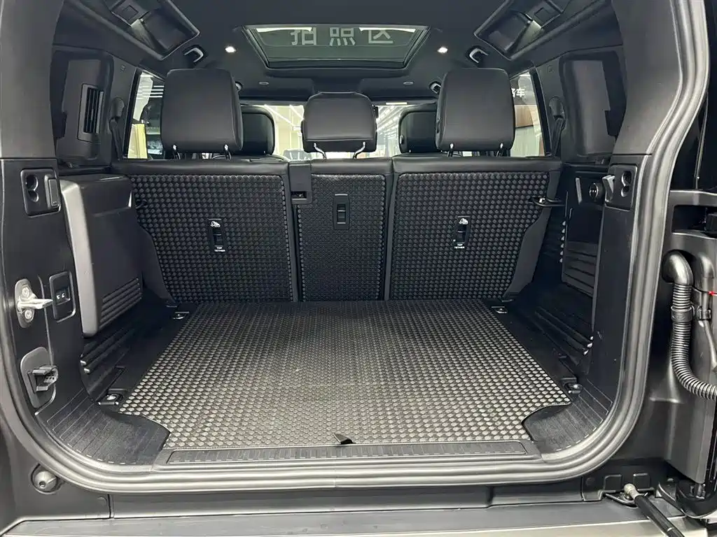 Land Rover Defender 2025 110 3.0T P400 X купить на сайте DeffCars