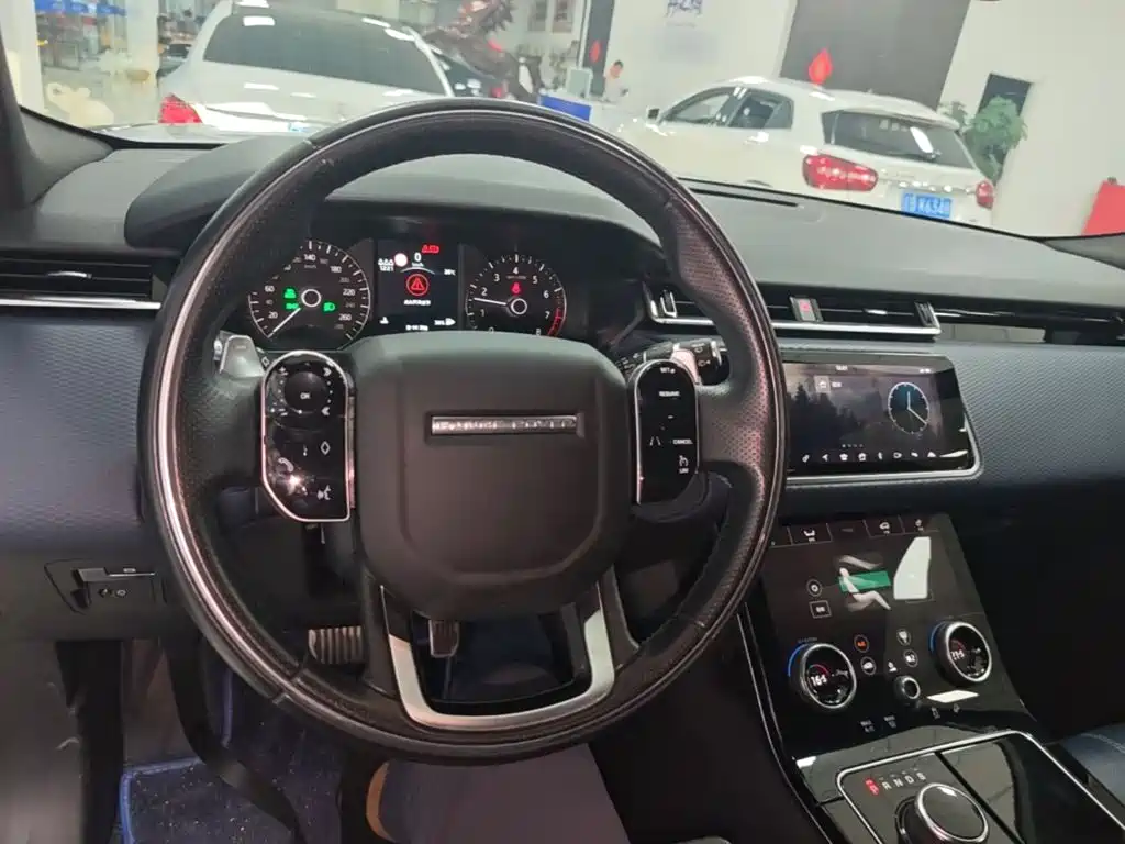 Range Rover Velar 2019 250PS R-DYNAMIC S купить на сайте DeffCars