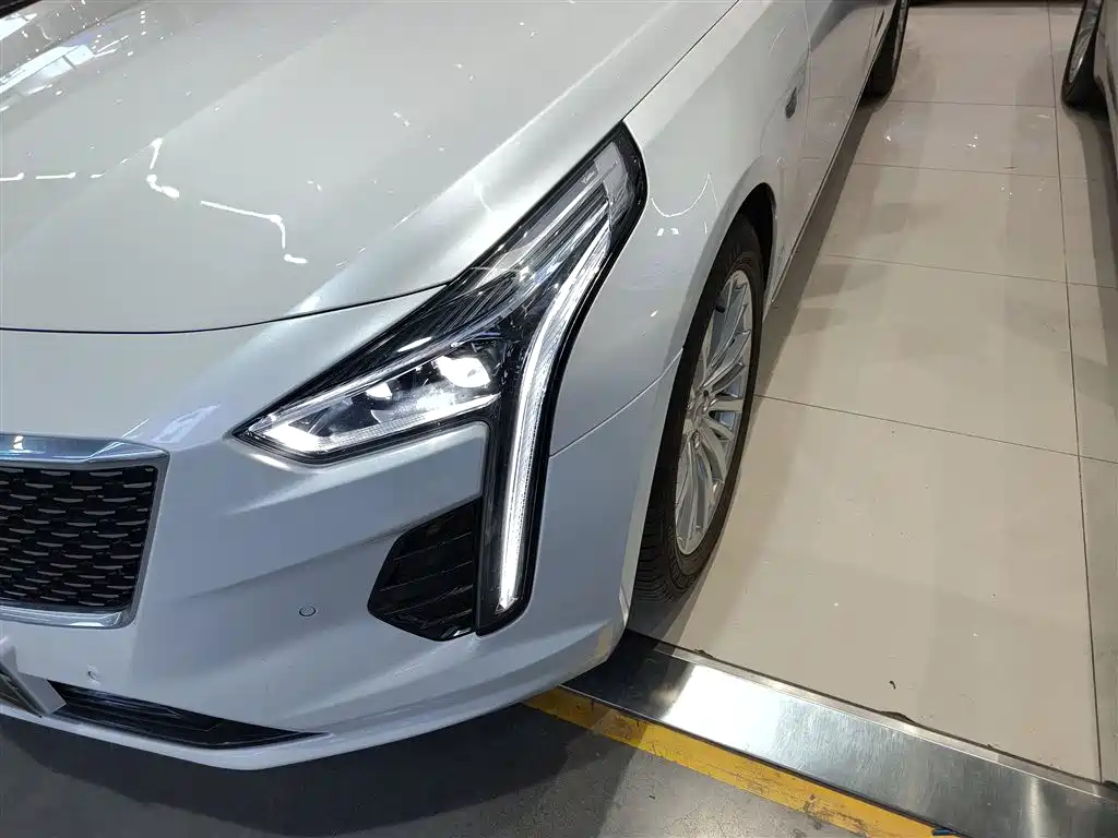 Cadillac CT6 2022 28T luxury model купить на сайте DeffCars