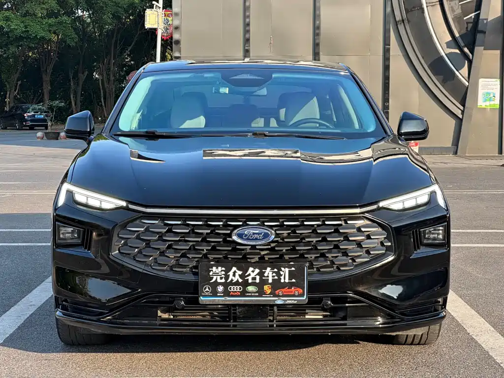Mondeo 2023 EcoBoost 245 Luxury купить на сайте DeffCars