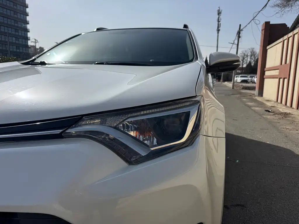 RAV4 Rongfang 2019 2.0L CVT two-wheel drive comfort version National VI купить на сайте DeffCars