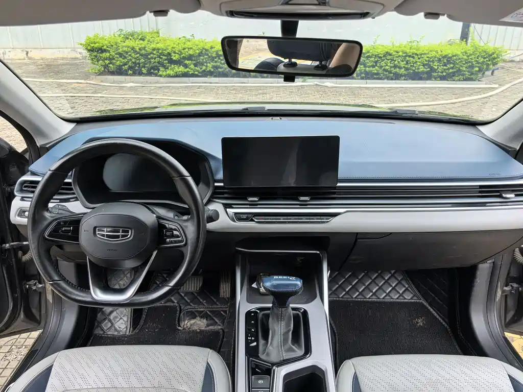 Emgrand 2022 4th generation 1.5L CVT flagship model купить на сайте DeffCars