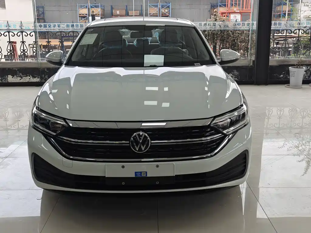 Sagitar 2025 300TSI DSG Flyover Edition купить на сайте DeffCars