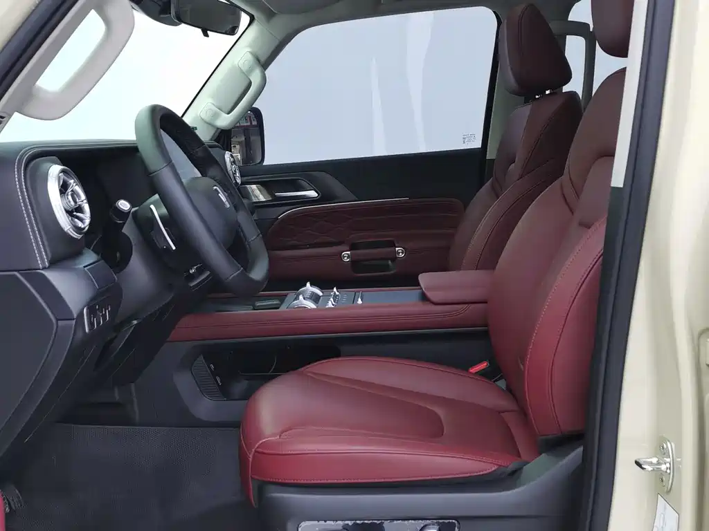 Tank 300 2025 2.4T diesel version купить на сайте DeffCars