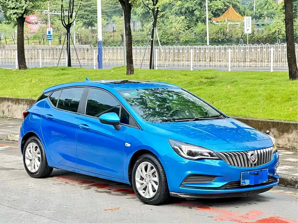 Weilan 2016 Hatchback 15S Automatic Leading Type купить на сайте DeffCars