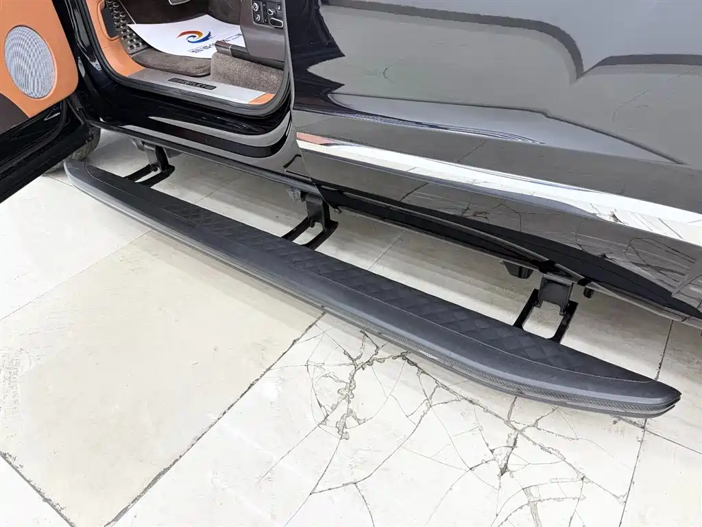 Bentayga 2016 6.0T Standard Edition купить на сайте DeffCars