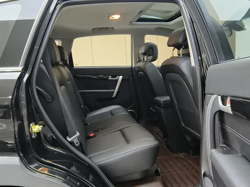 Captiva 2014 2.4L four-wheel drive flagship version 7 seats купить на сайте DeffCars