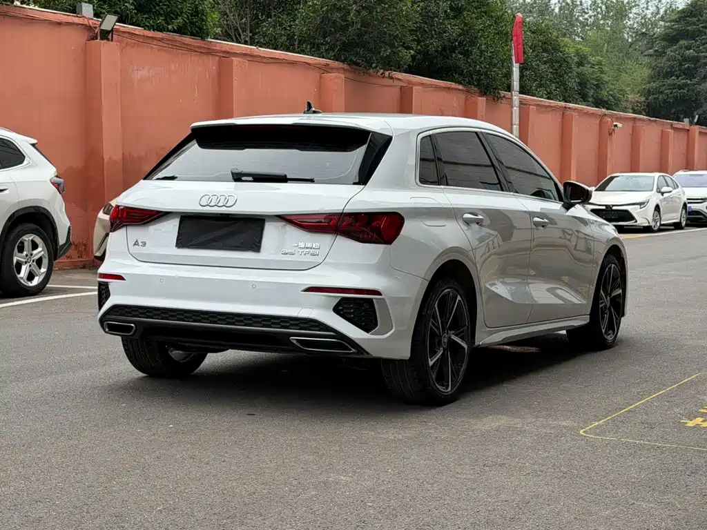 Audi A3 2023 facelift Sportback 35 TFSI stylish and sporty купить на сайте DeffCars