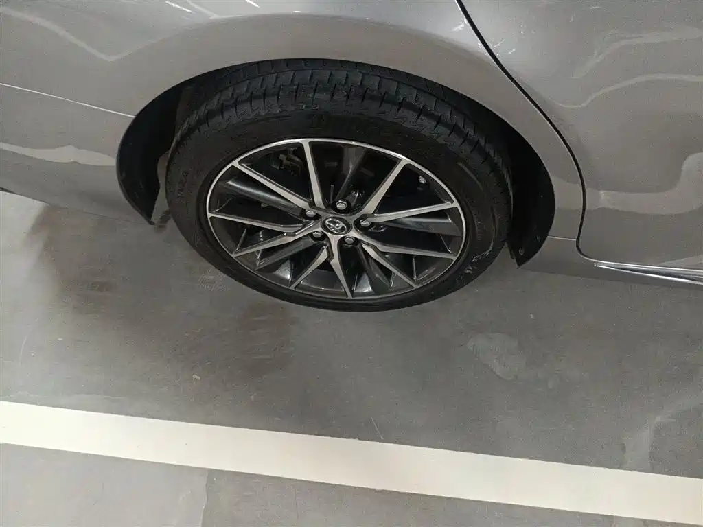 Camry 2023 2.5G Deluxe Edition купить на сайте DeffCars