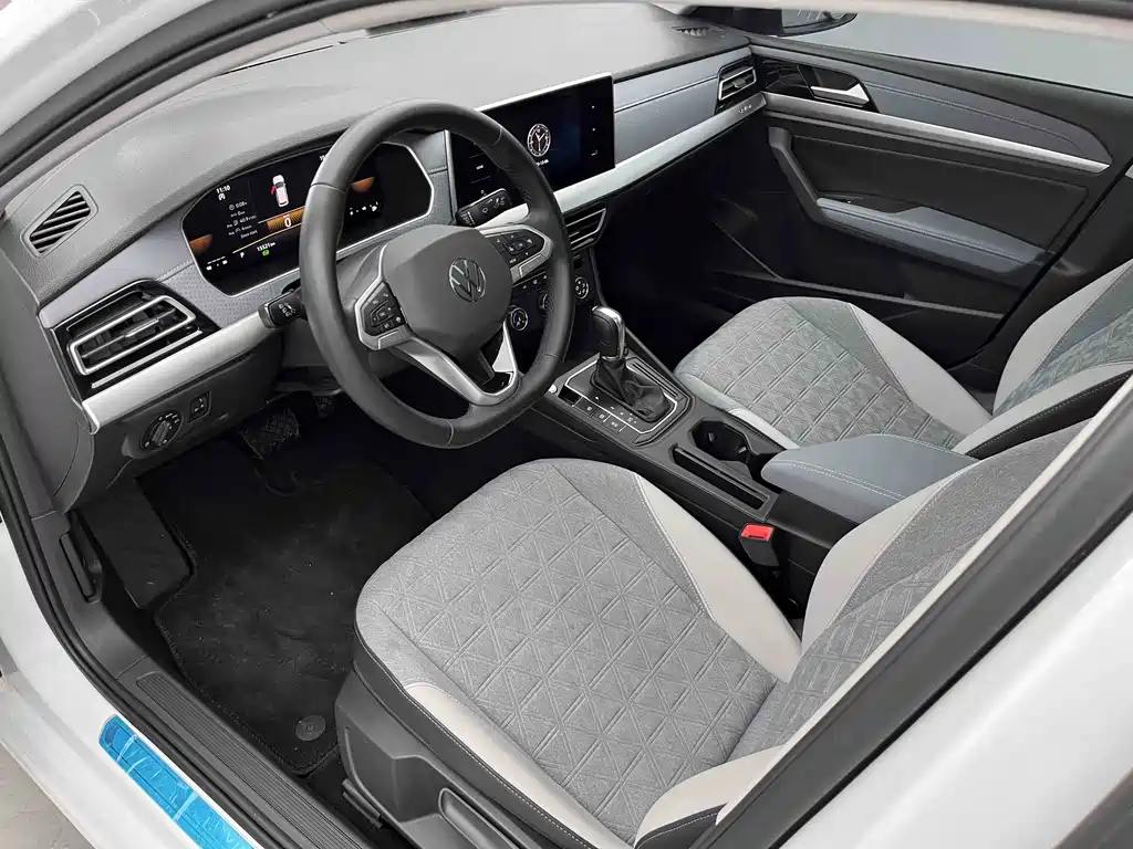 Lavida 2023 1.5L automatic full version купить на сайте DeffCars