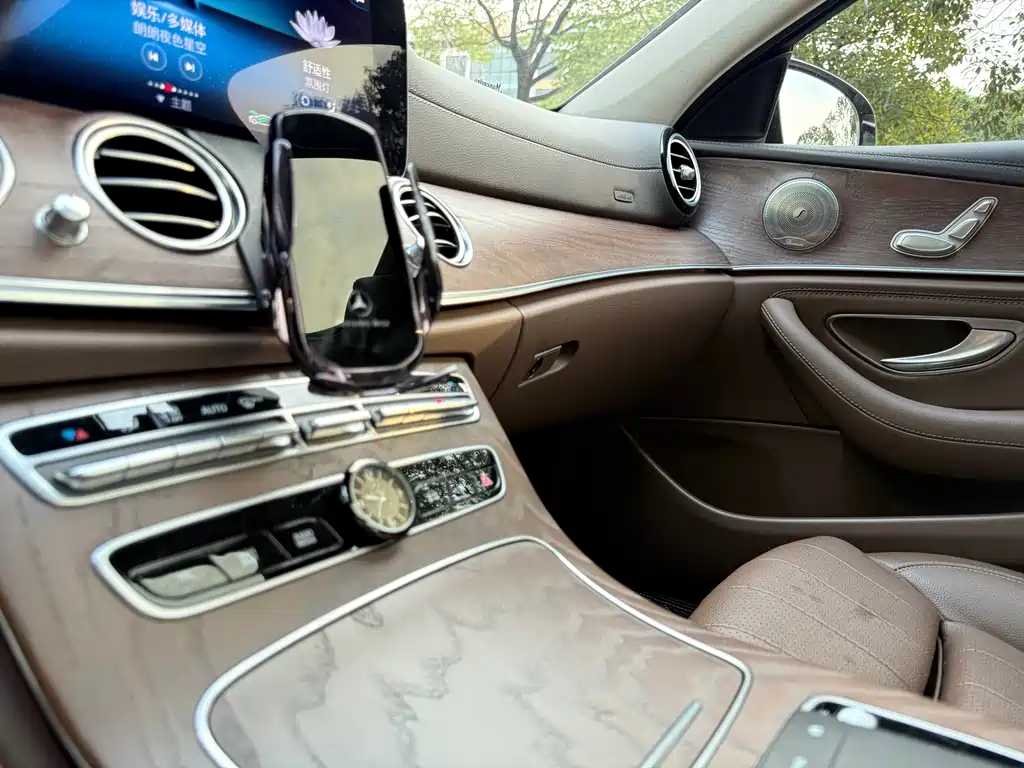 Mercedes-Benz E-Class 2022 E 260 L купить на сайте DeffCars