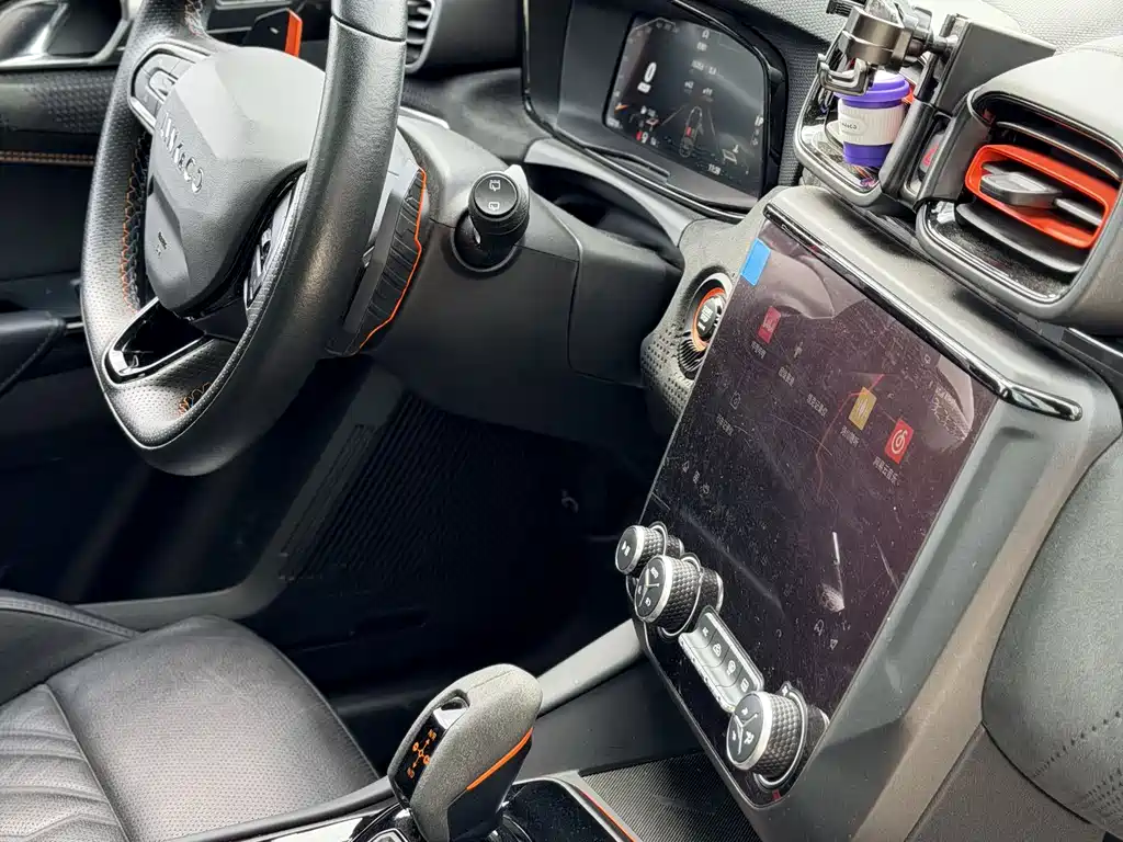Lynk & Co 02 Hatchback 2021 2.0TD Halo Driving Control Kit Edition купить на сайте DeffCars