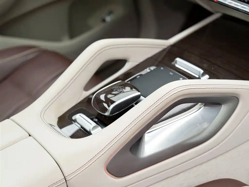 Maybach GLS 2021 GLS 480 4MATIC купить на сайте DeffCars