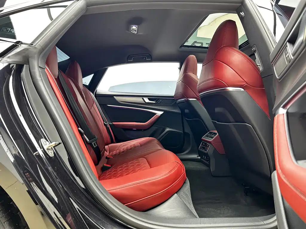 Audi A7L 2024 45 TFSI quattro S-line Black Warrior Edition купить на сайте DeffCars
