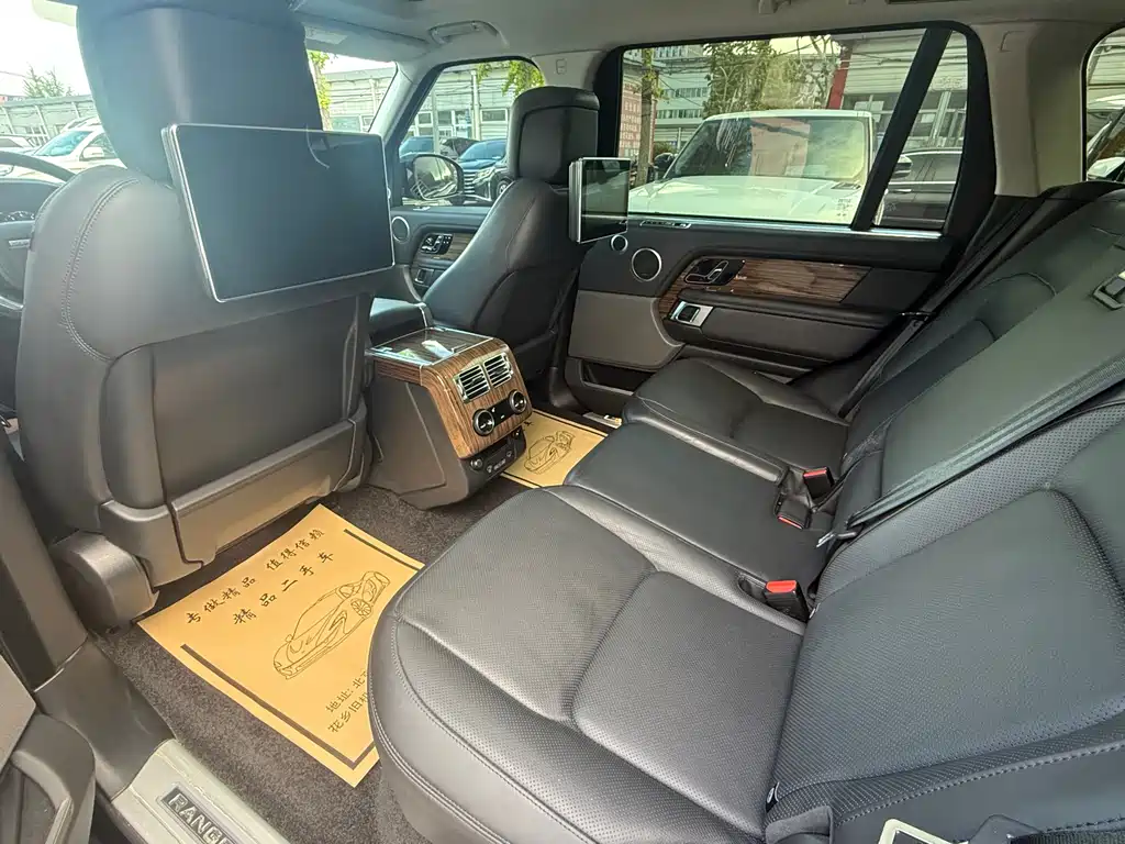 Range Rover 2019 3.0 SC V6 Legendary Extended Edition купить на сайте DeffCars
